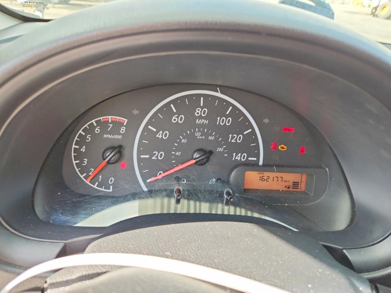 Nissan Versa 1.6 S
