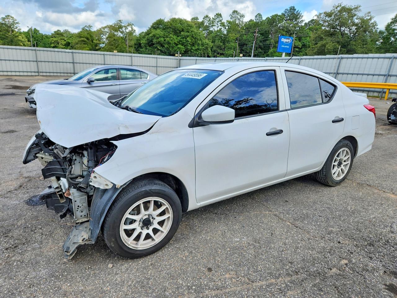 Salvage Nissan Versa Image
