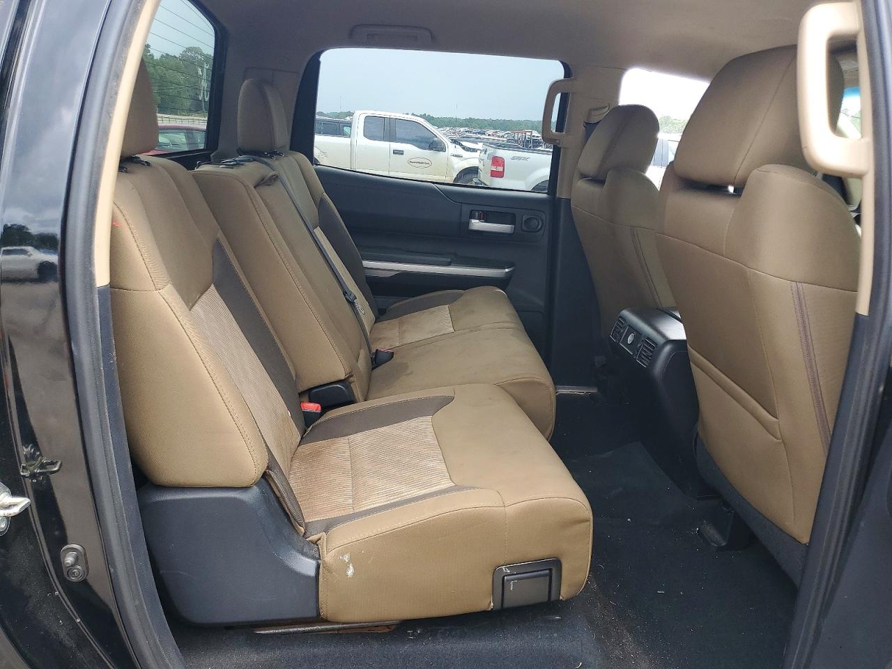 Toyota Tundra Crewmax Sr5