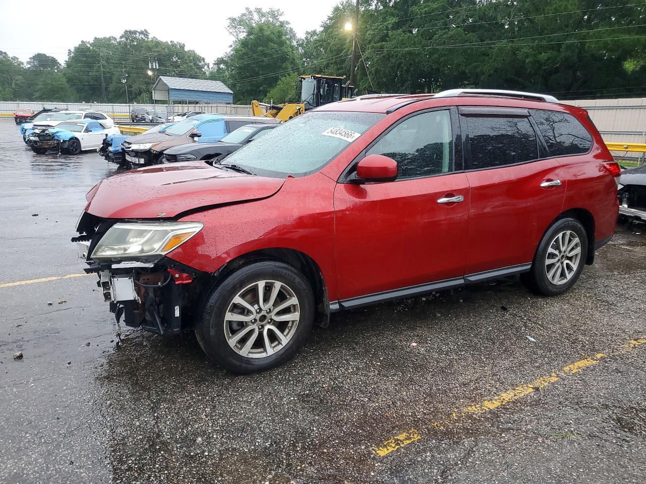 Salvage Nissan Pathfinder Image