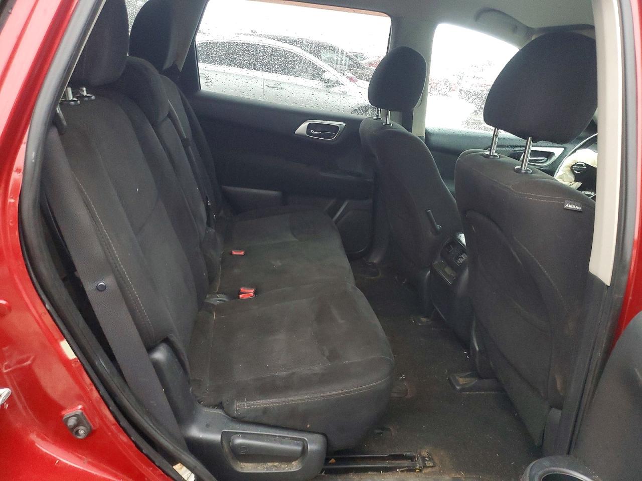 Nissan Pathfinder Sv