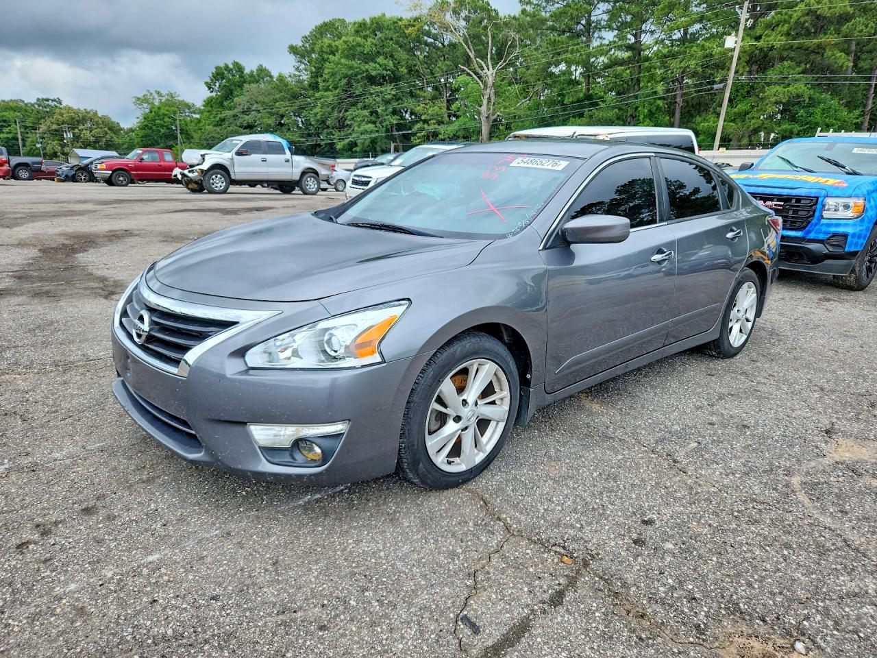 Salvage Nissan Altima Image