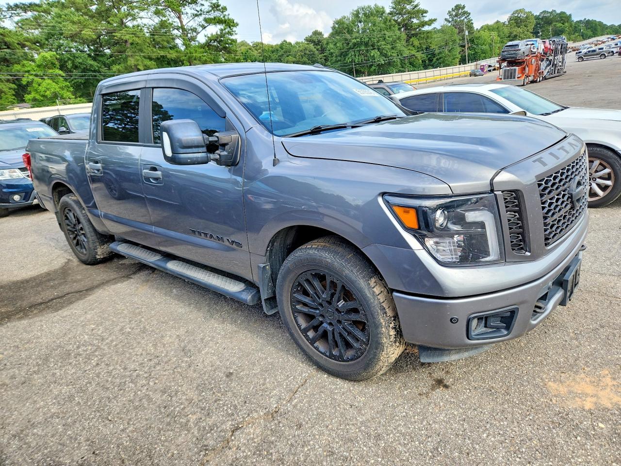 Nissan Titan S