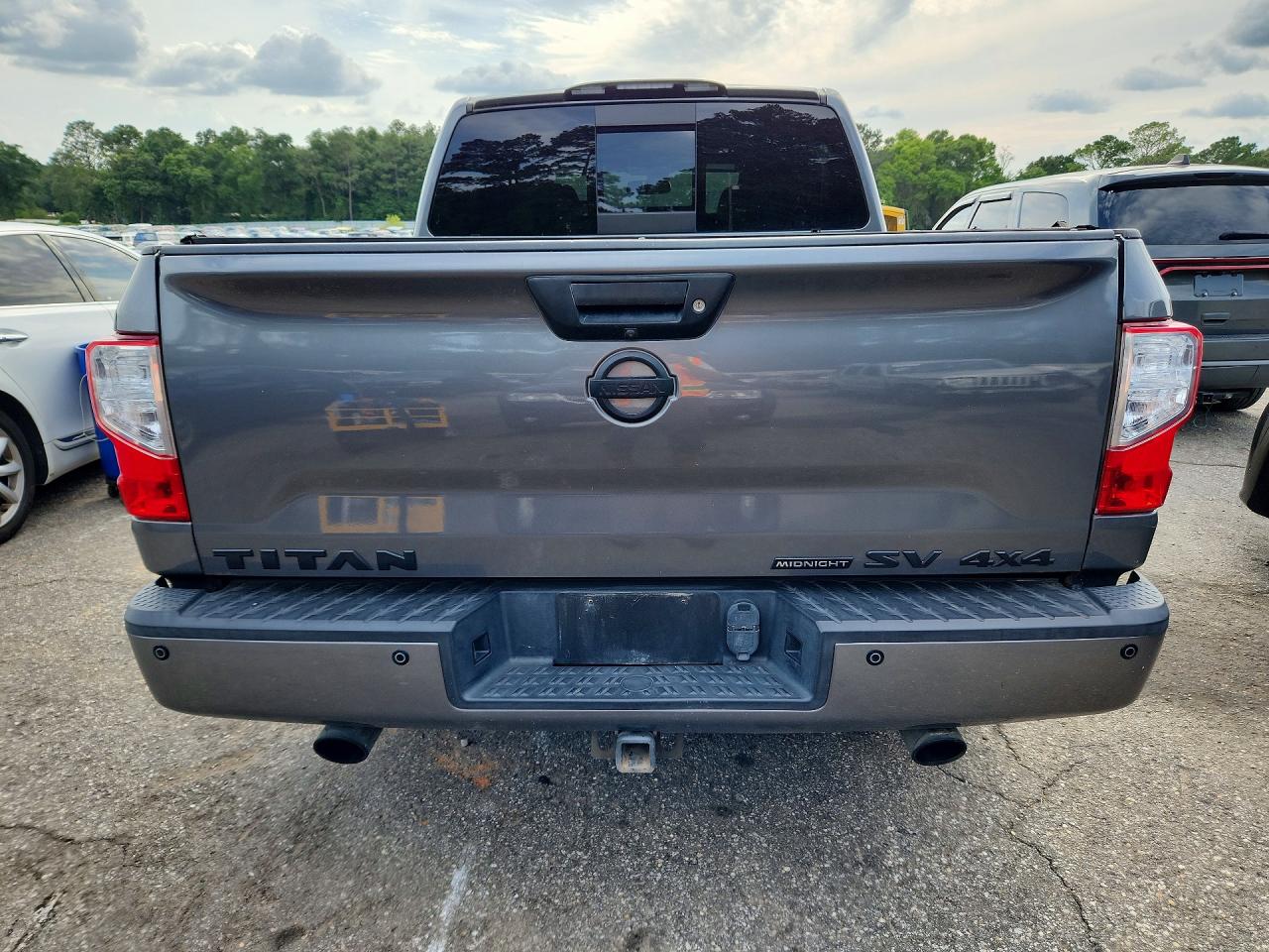 Nissan Titan S