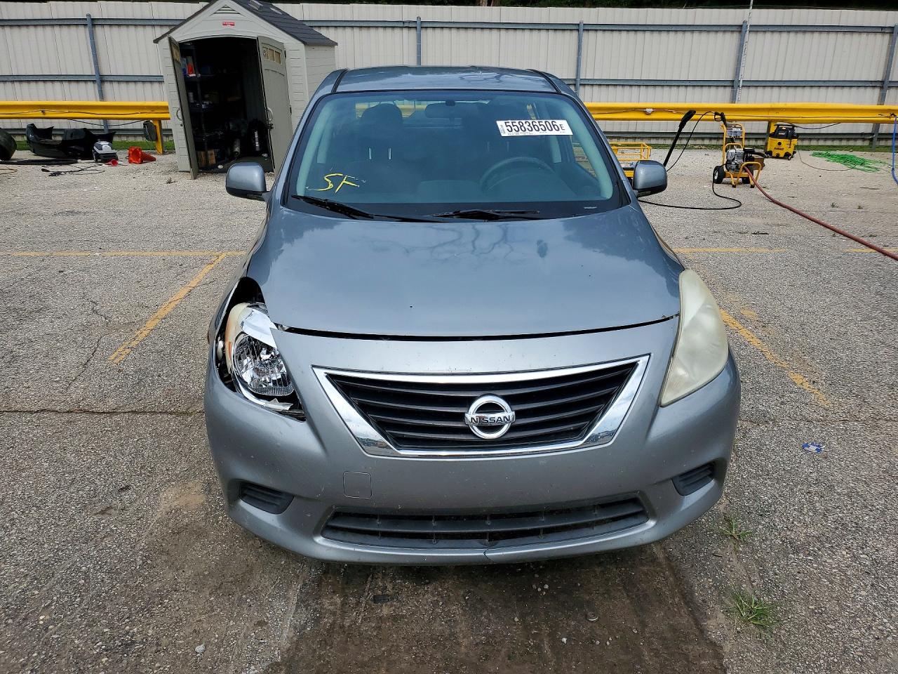 Nissan Versa 1.6 S