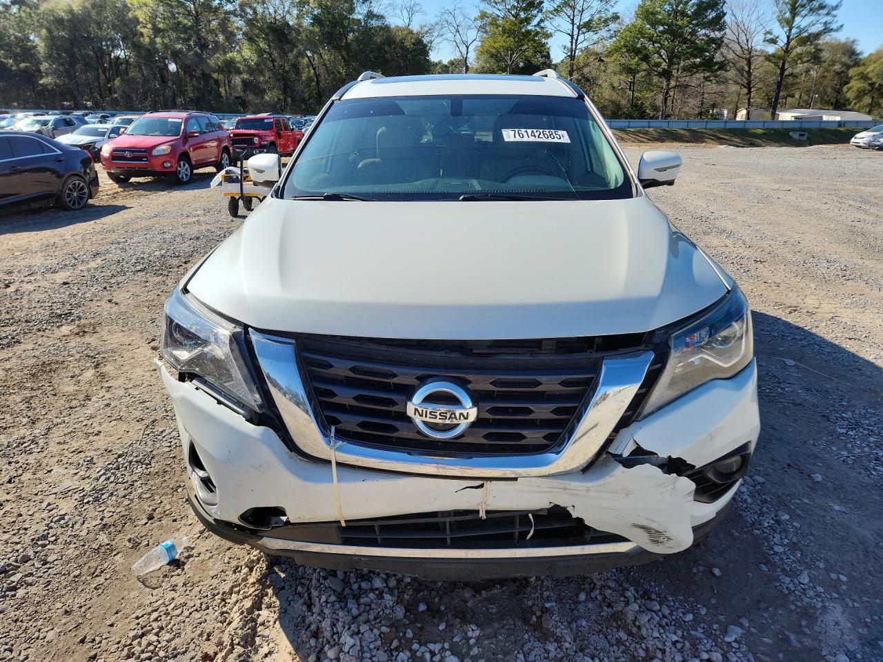 Nissan Pathfinder S