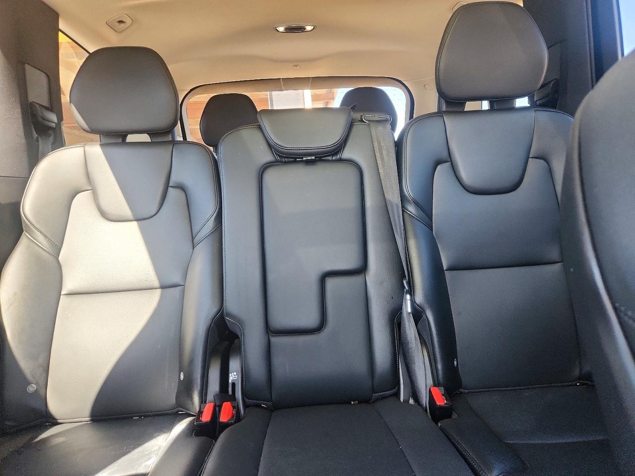 Volvo XC90 T5 Momentum