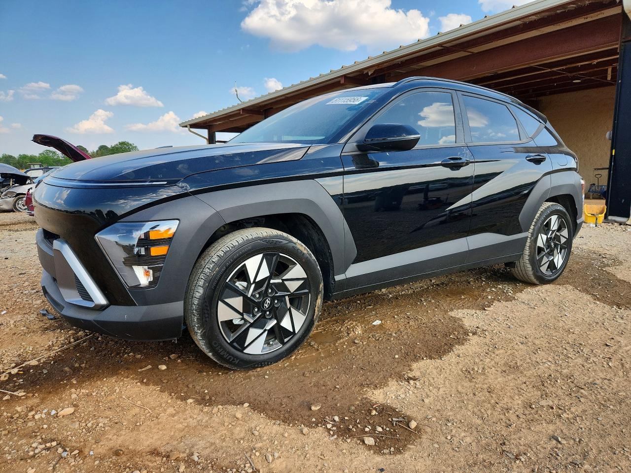 Salvage Hyundai KONA Image