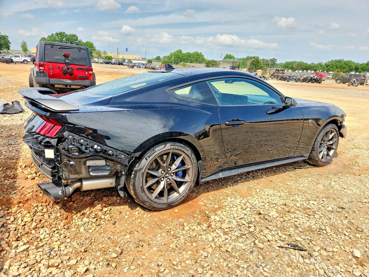 Ford Mustang Dark Horse