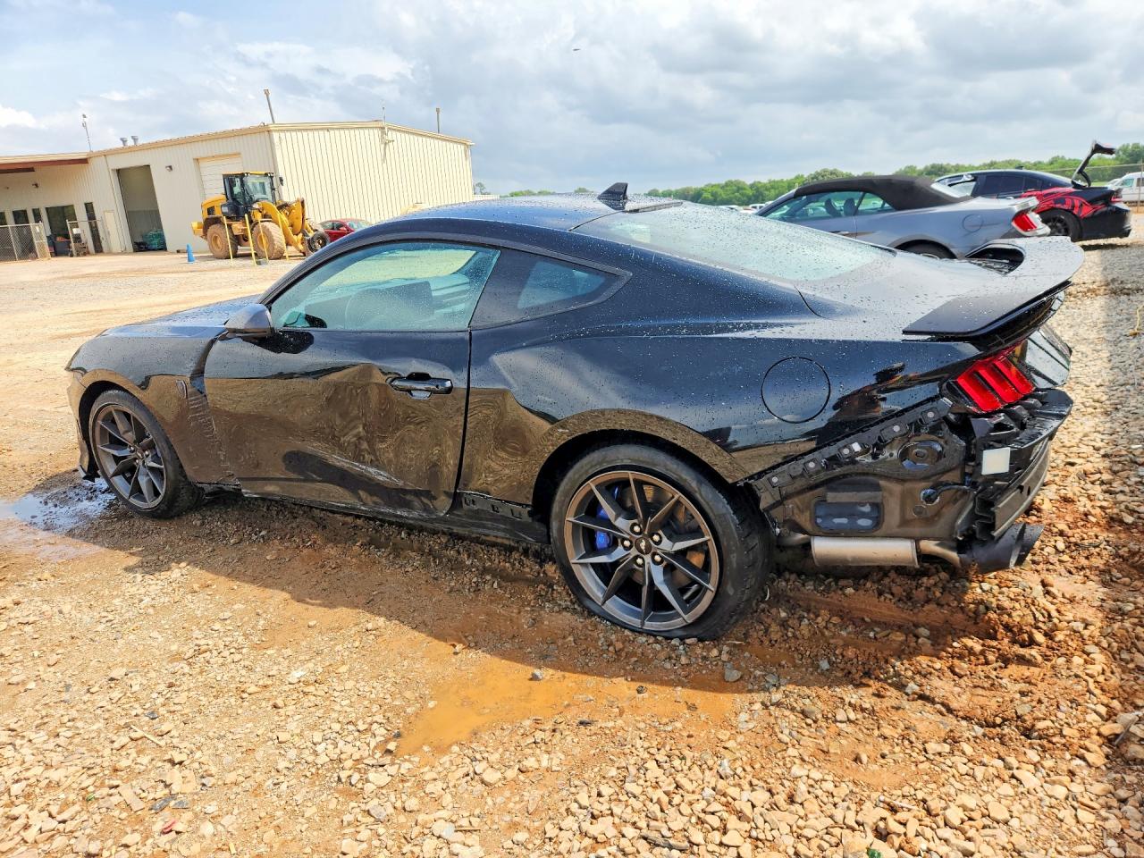 Ford Mustang Dark Horse