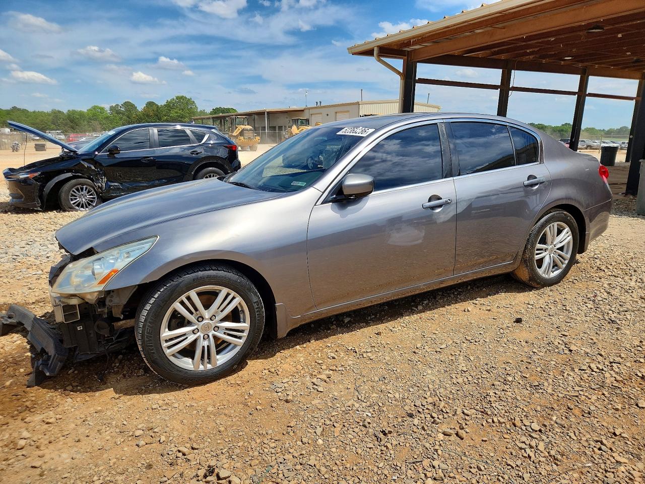 Salvage INFINITI G37 Image