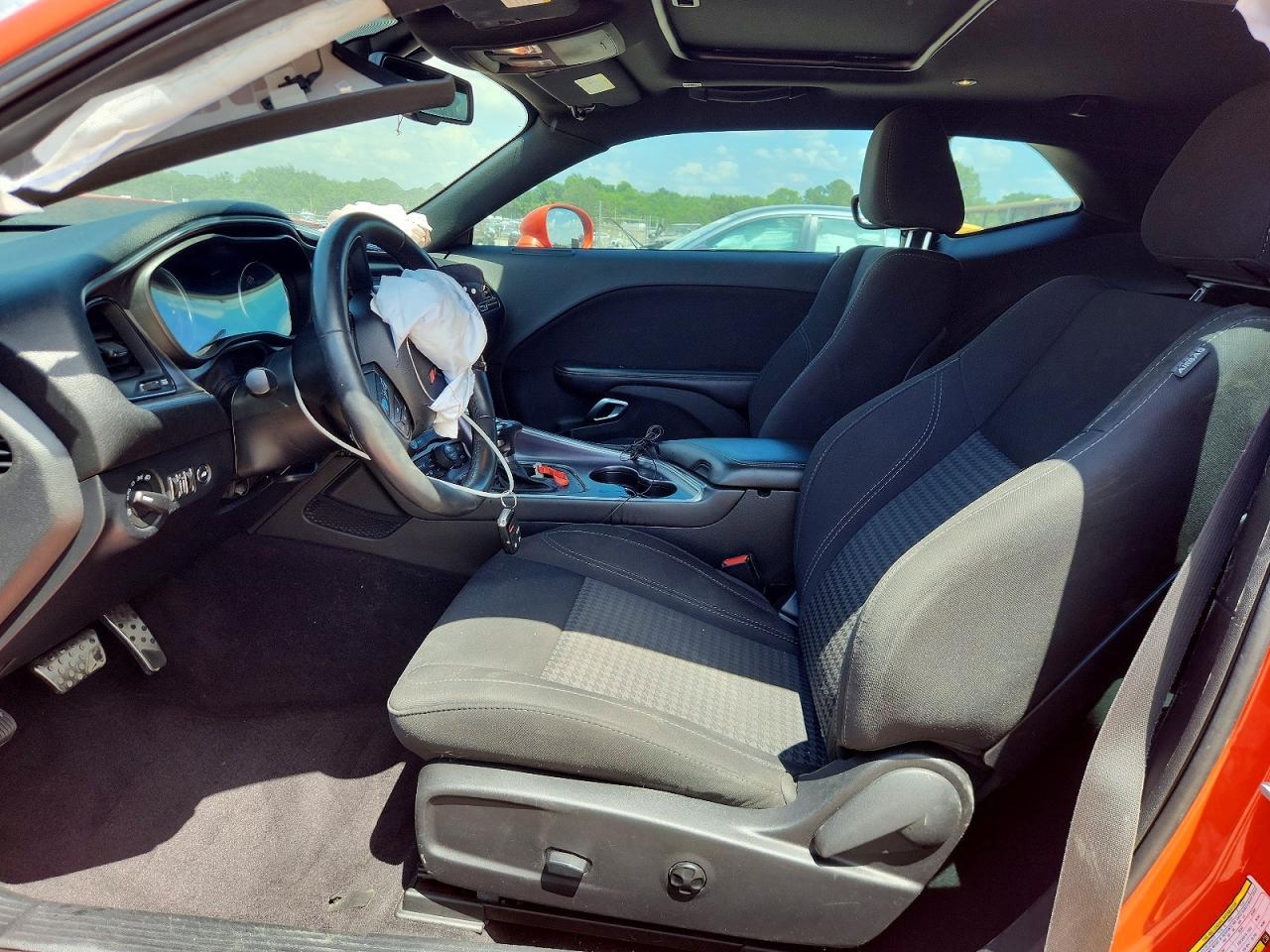 Dodge Challenger Sxt