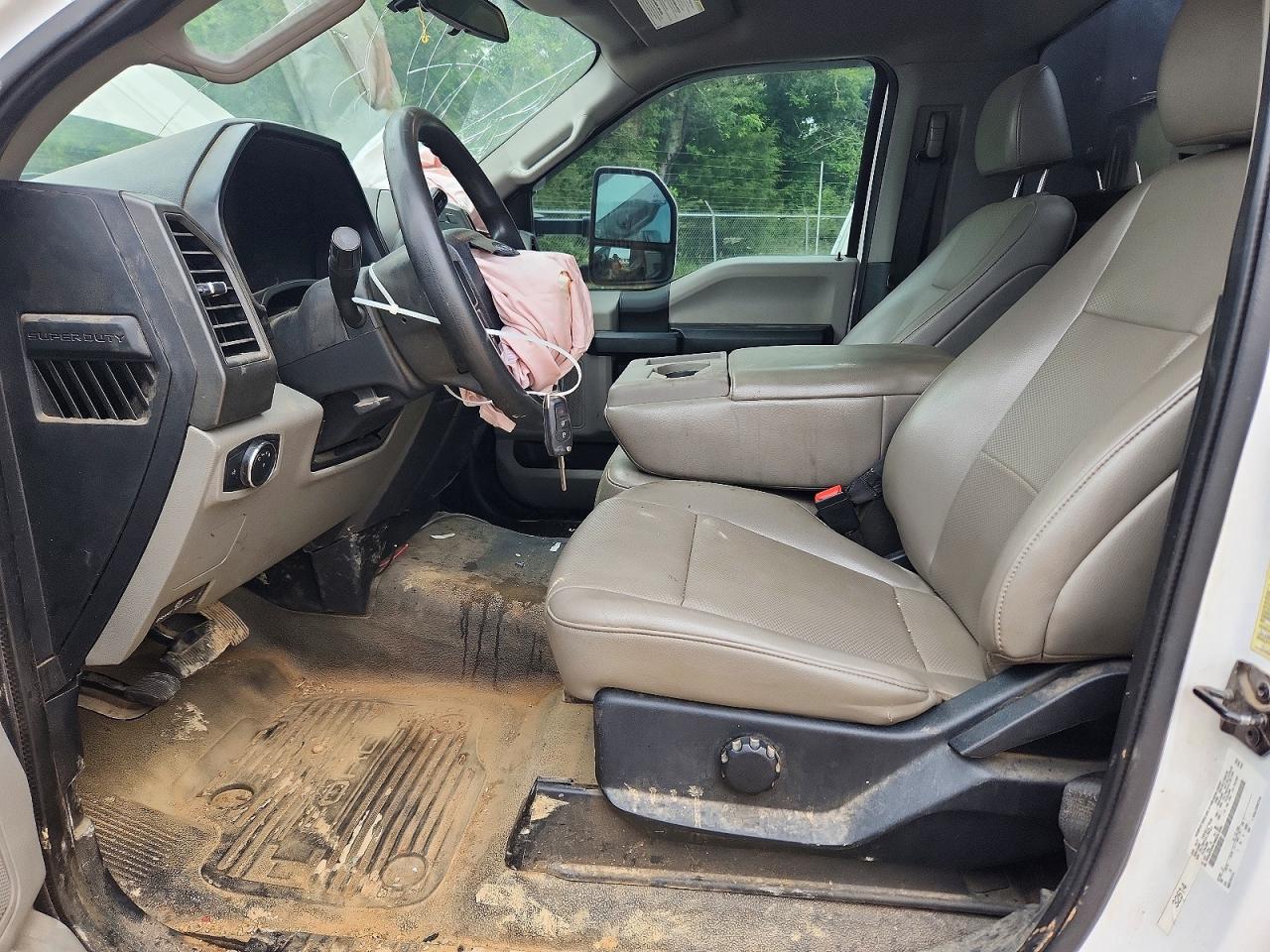 Ford F-550 Super Duty