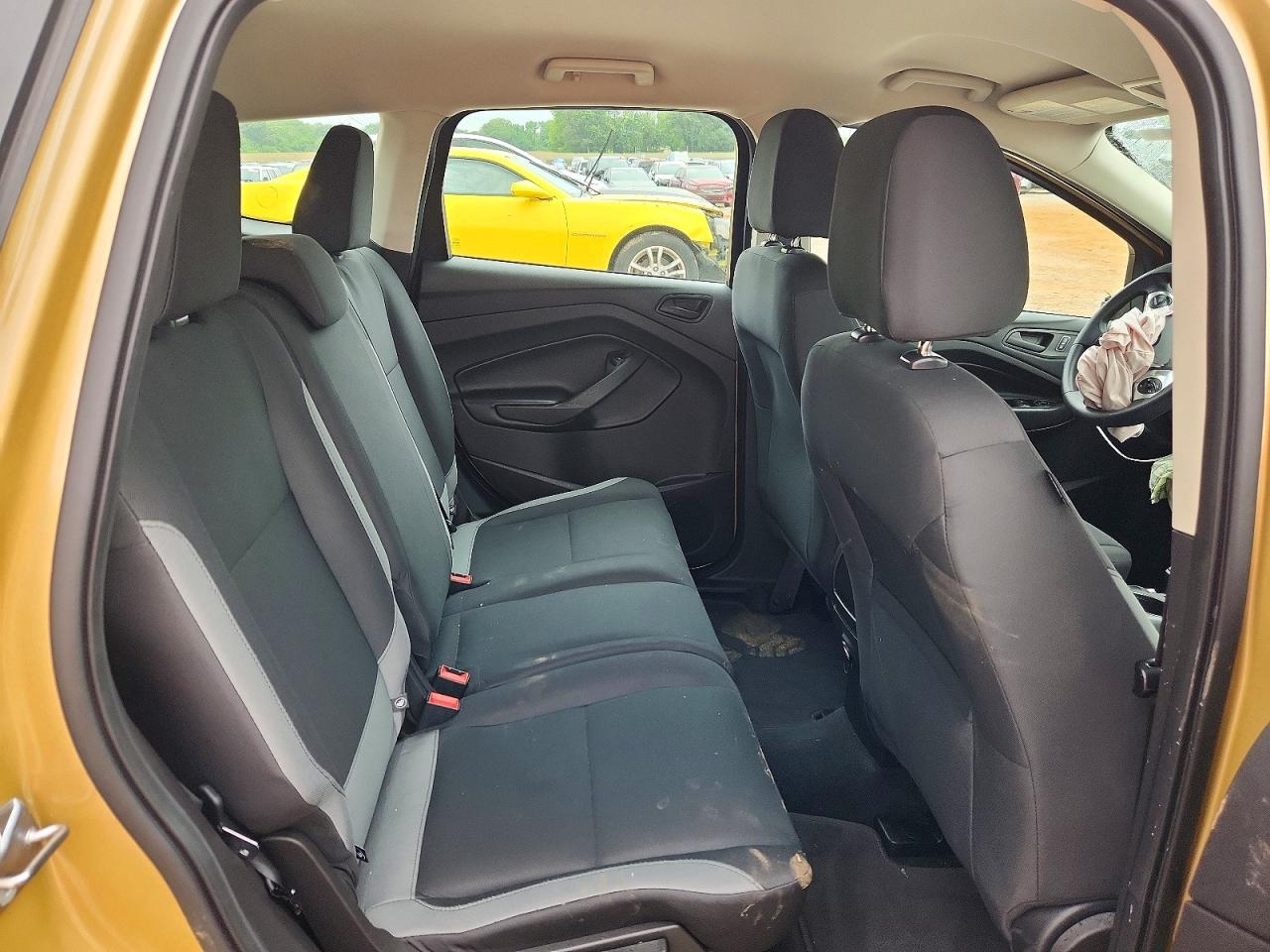 Ford Escape S