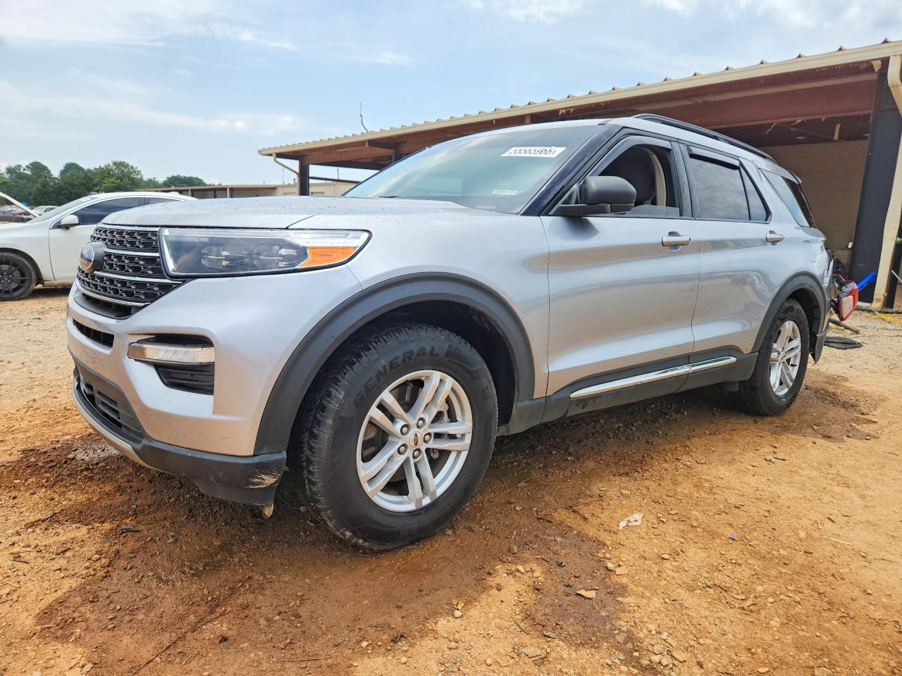 Salvage Ford Explorer Image