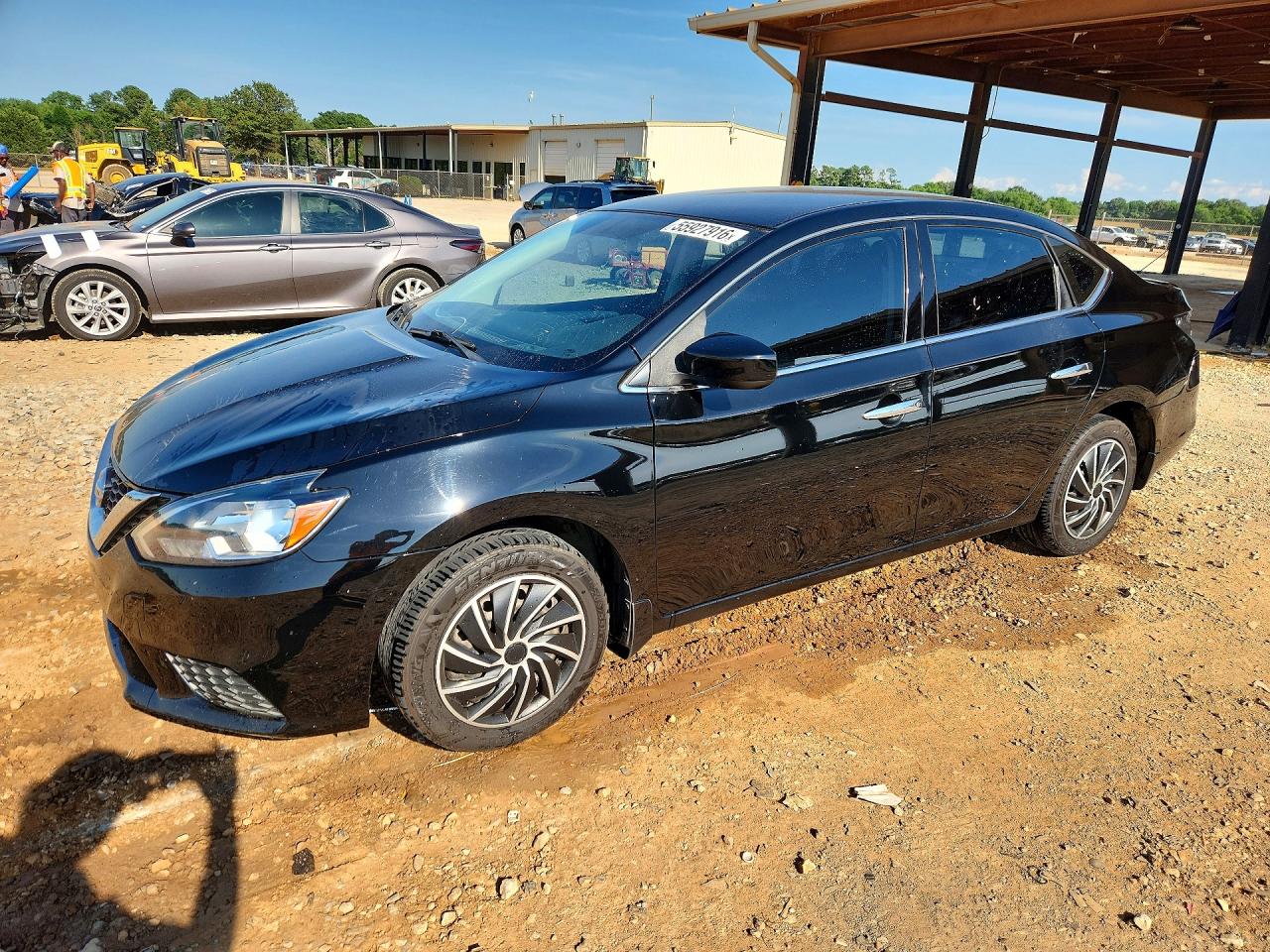 Salvage Nissan Sentra Image