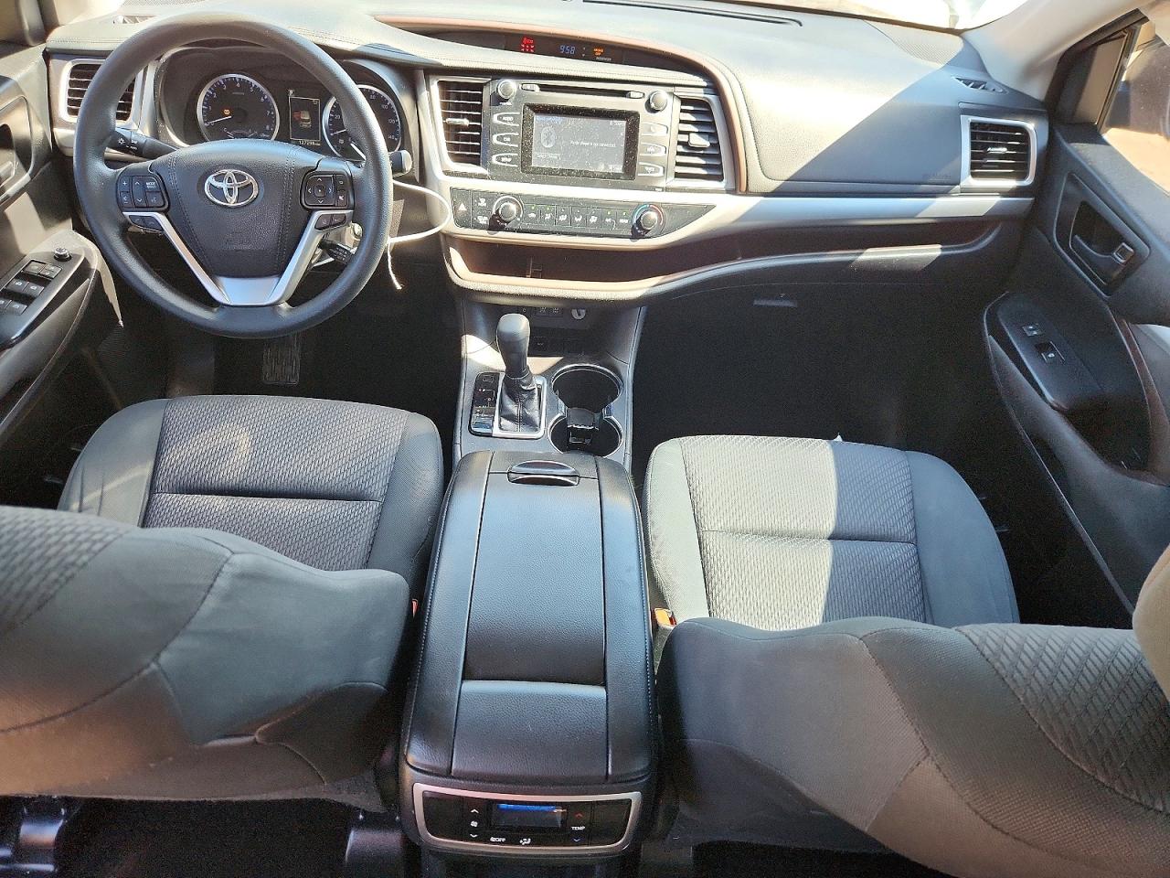 Toyota Highlander Le