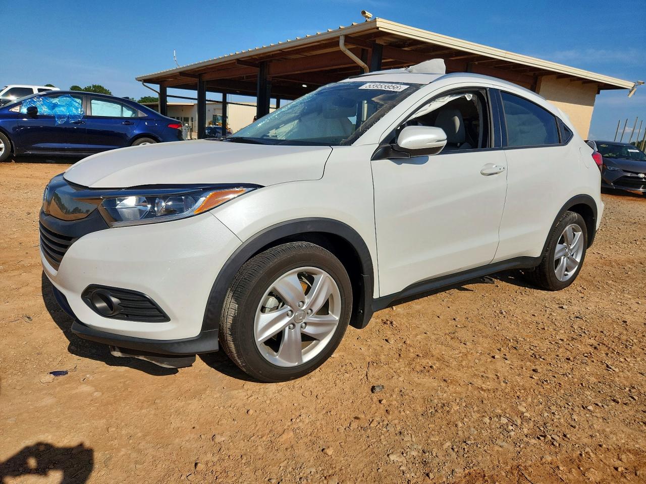 Salvage Honda HR-V Image