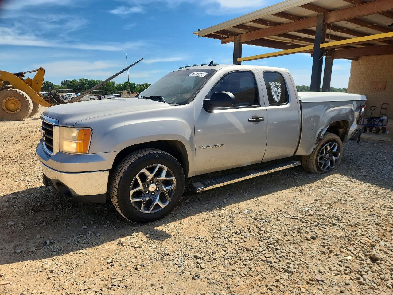 Salvage GMC Sierra Image