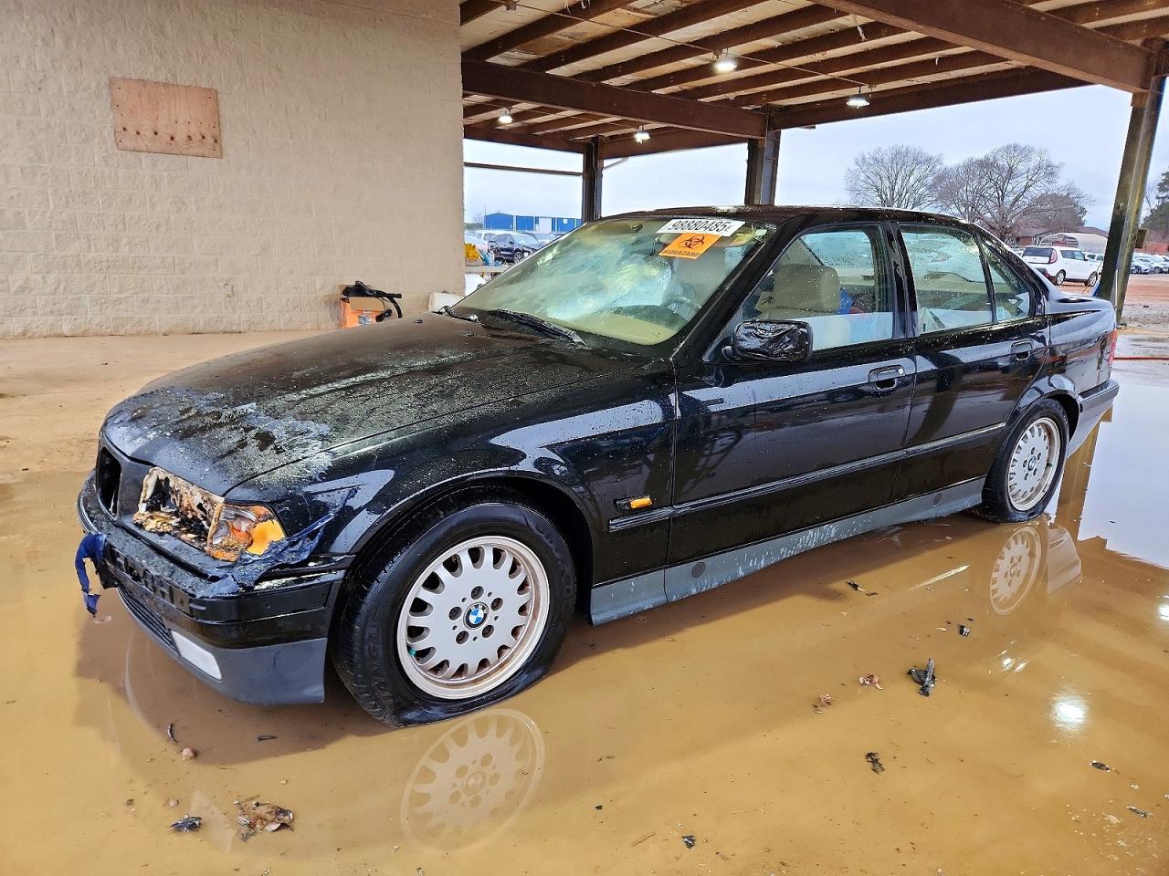 Salvage BMW 3 Series Image