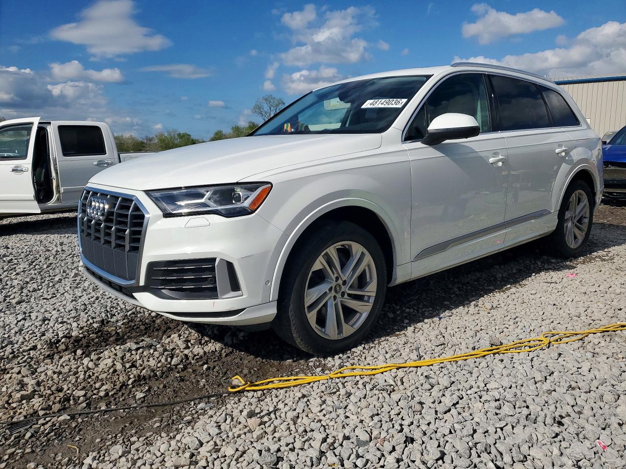 Salvage Audi Q7 Image