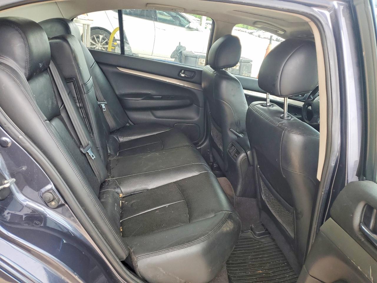 INFINITI G37 X