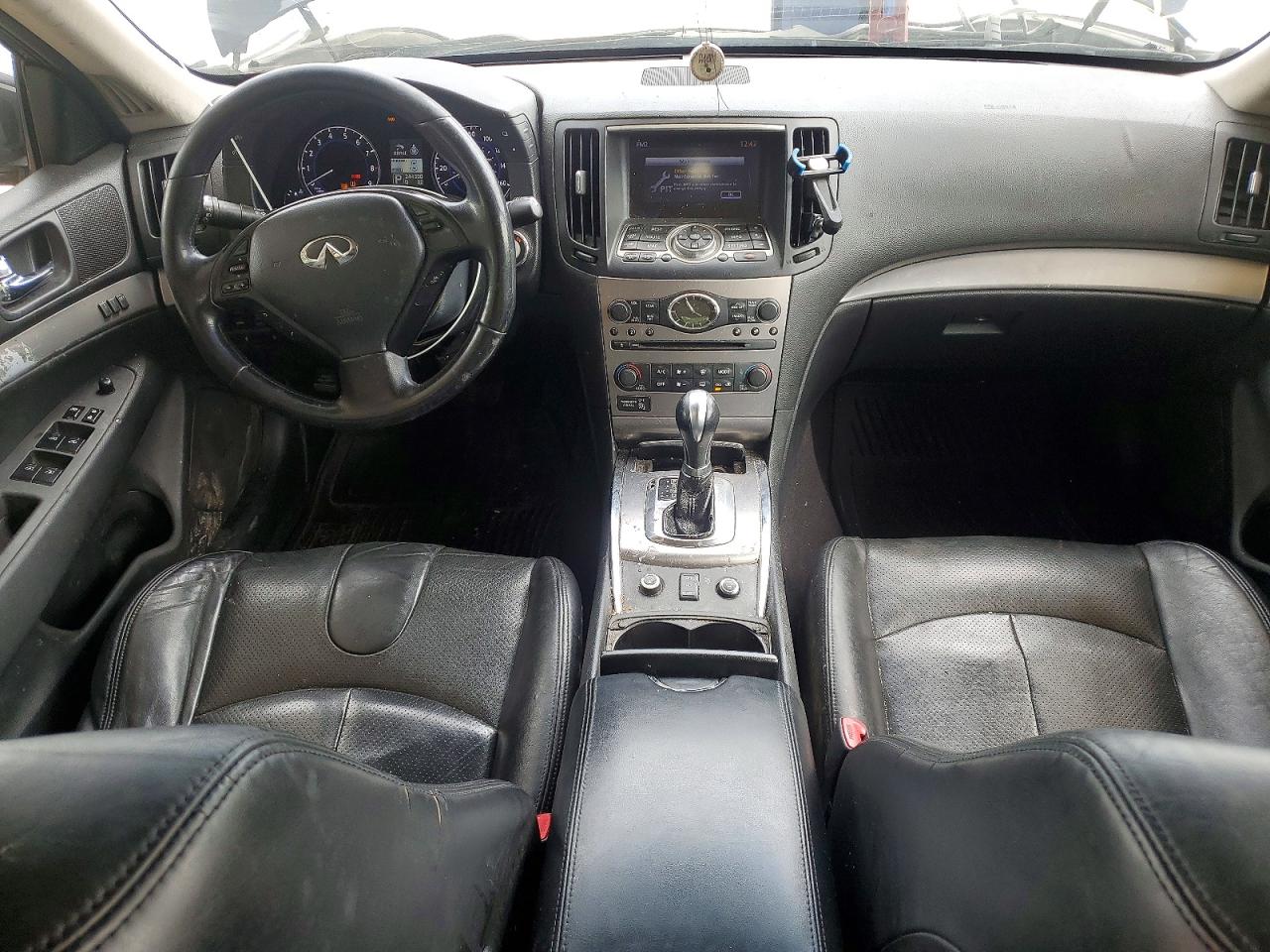 INFINITI G37 X