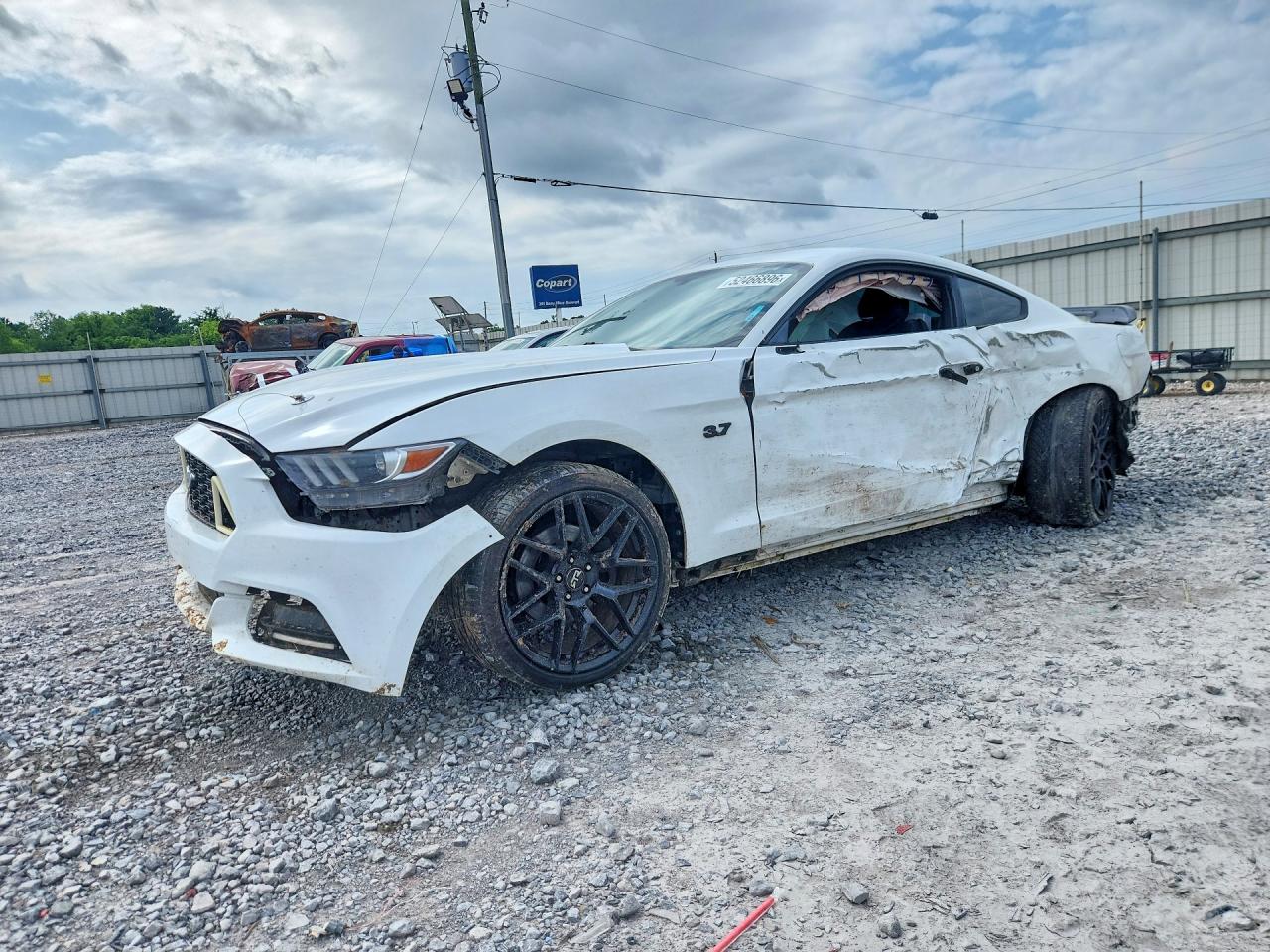 Salvage Ford Mustang Image