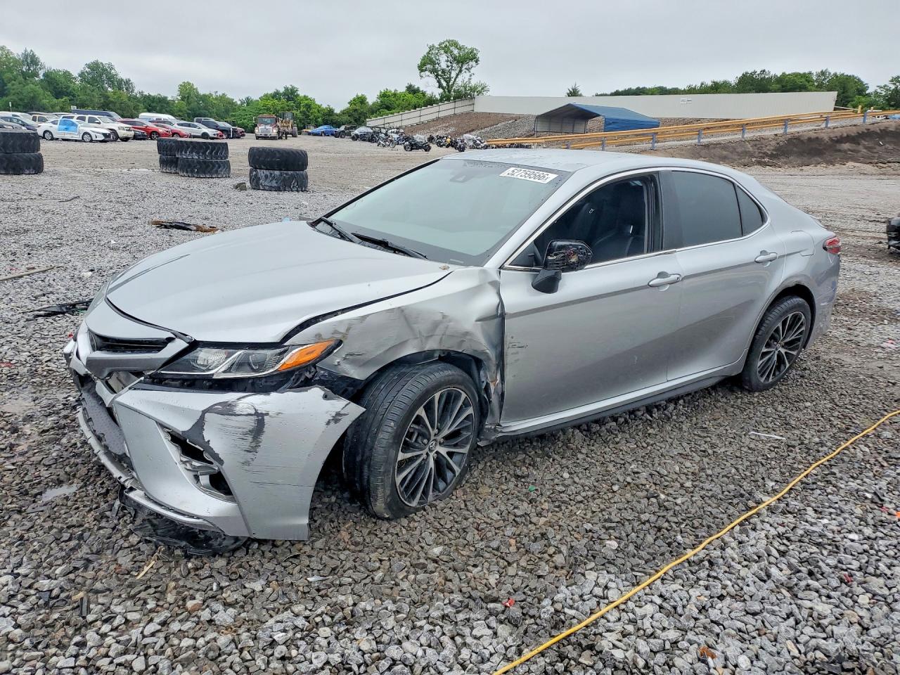 Salvage Toyota Camry Image