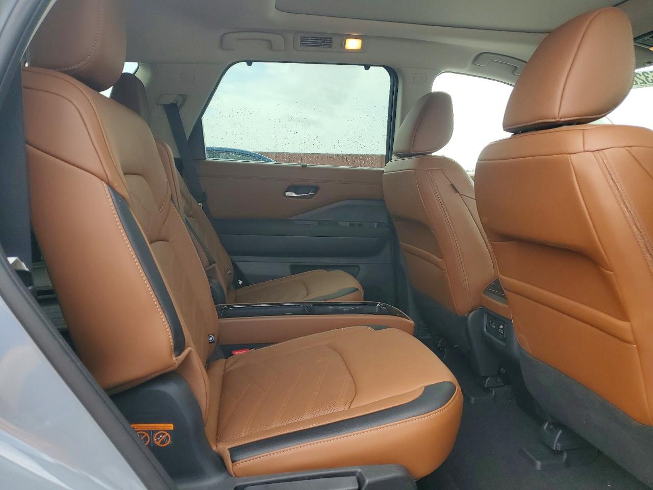 Nissan Pathfinder Platinum