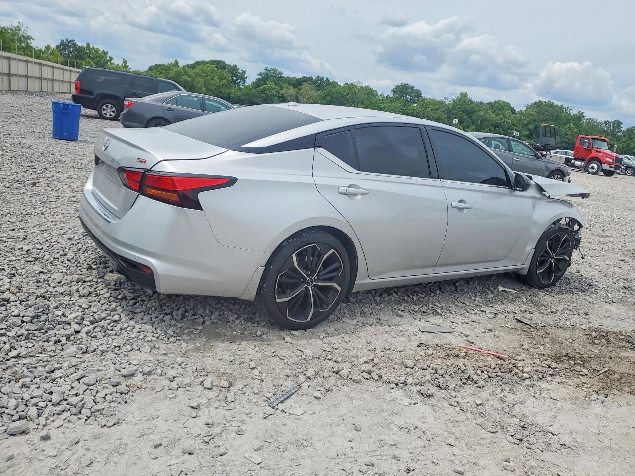 Nissan Altima Sr