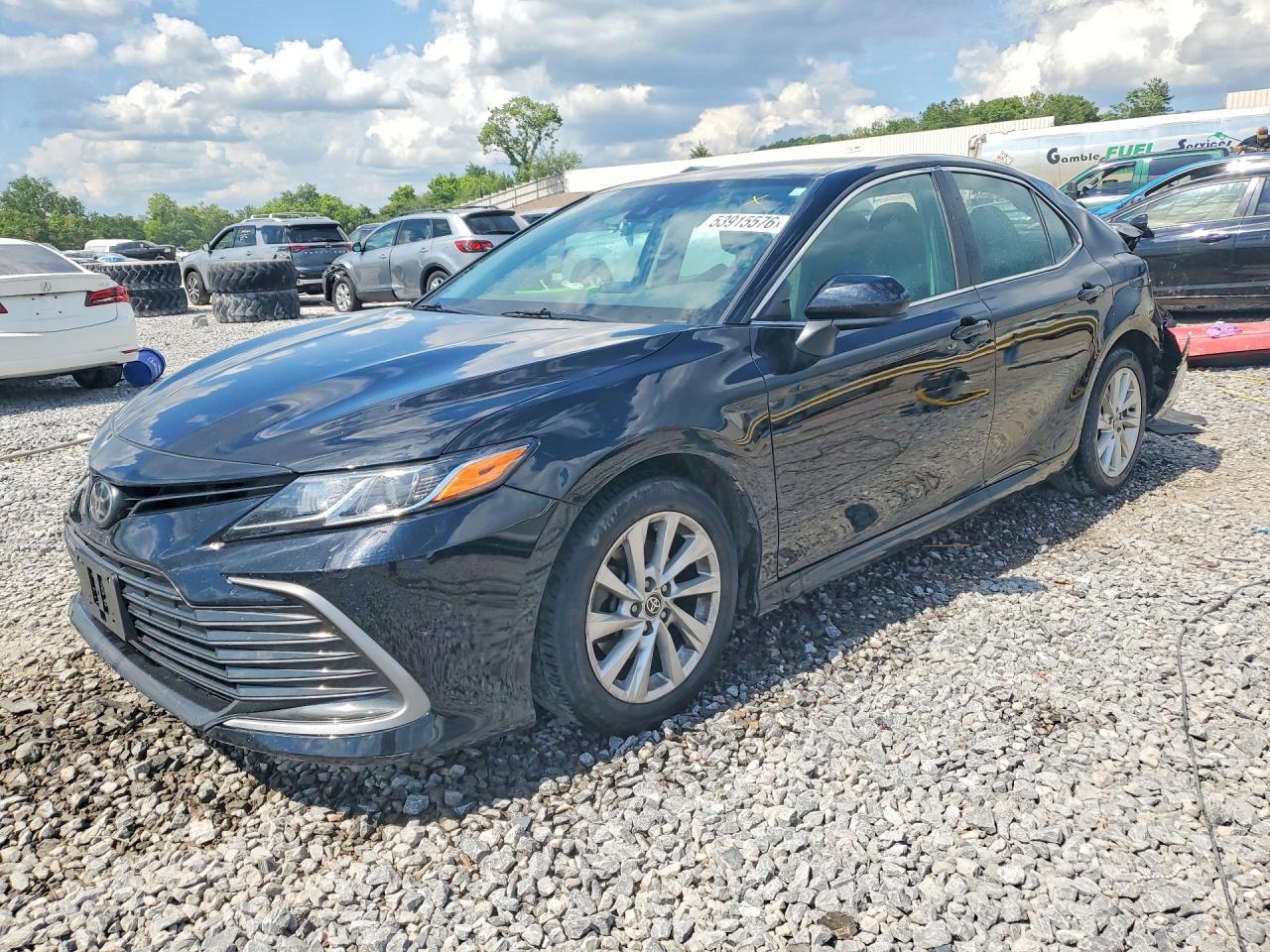 Salvage Toyota Camry Image