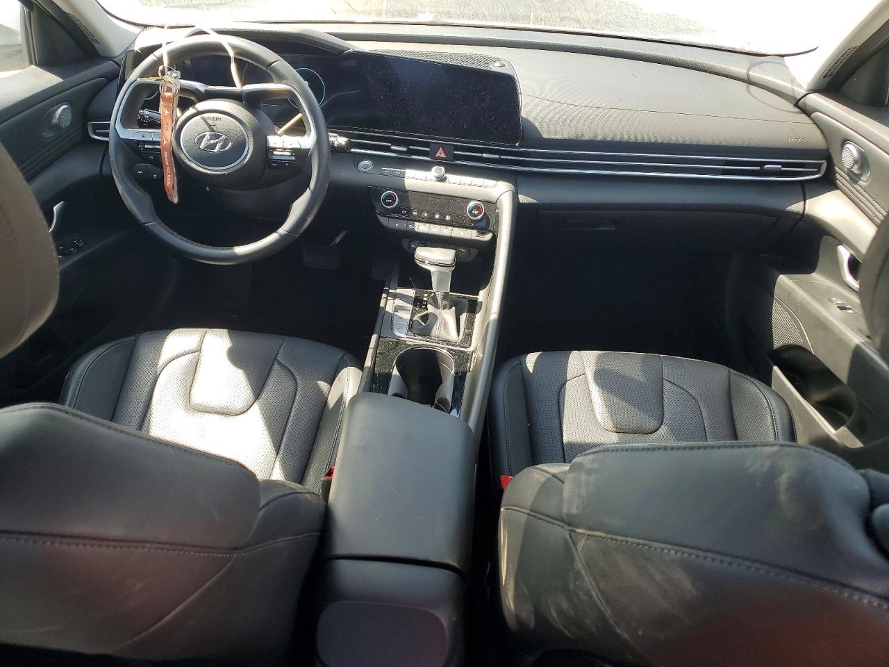 Hyundai ELANTRA Limited