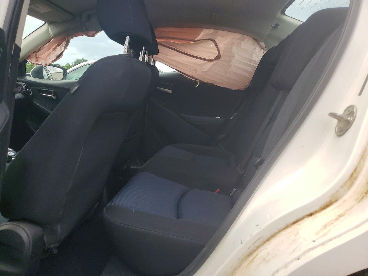 Toyota Yaris Le