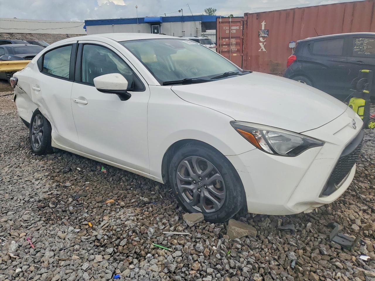 Toyota Yaris Le