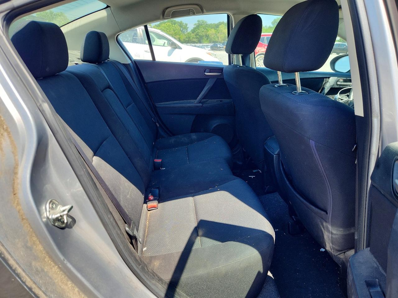 Mazda 3 I