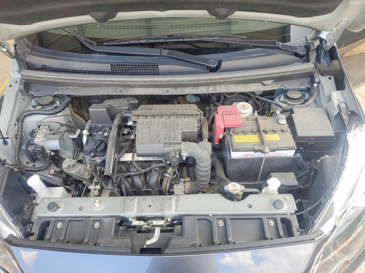 Mitsubishi Mirage Es