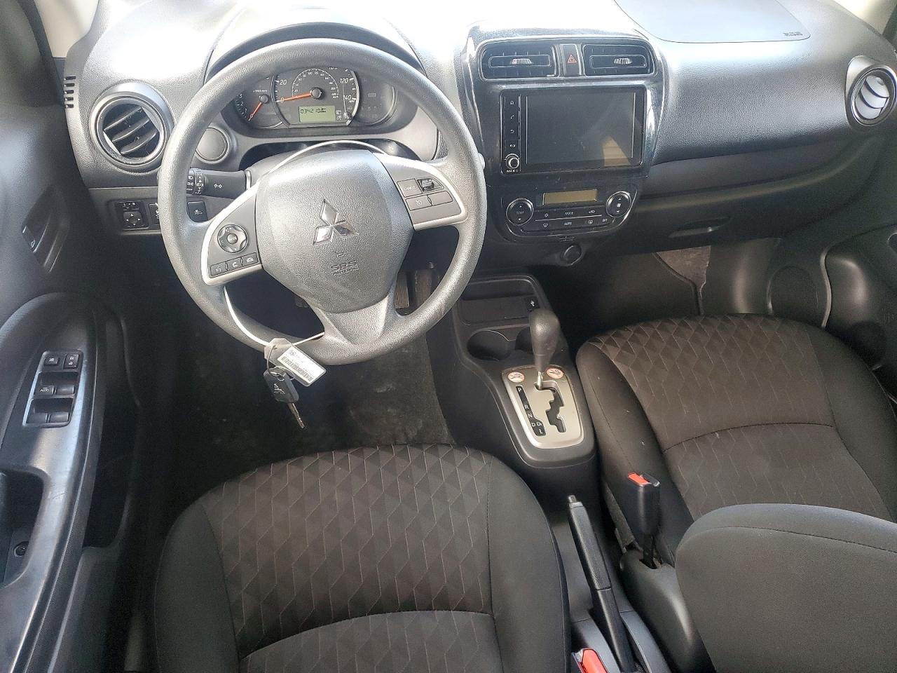 Mitsubishi Mirage Es