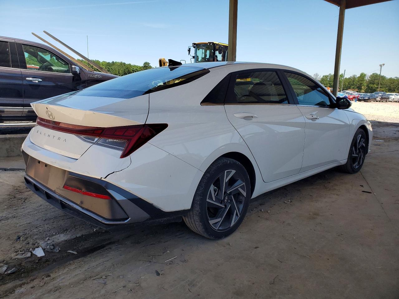Hyundai ELANTRA Sel