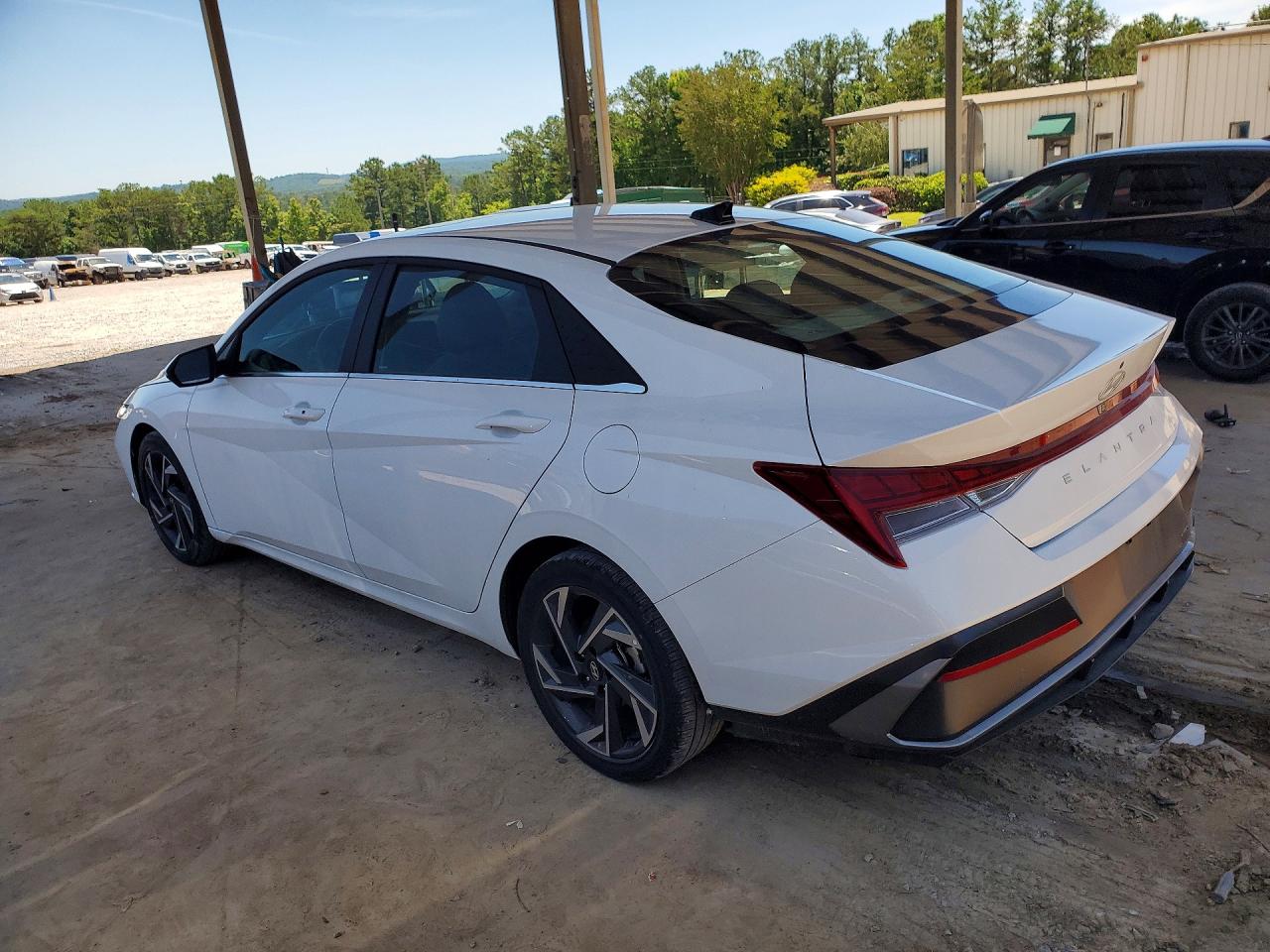 Hyundai ELANTRA Sel