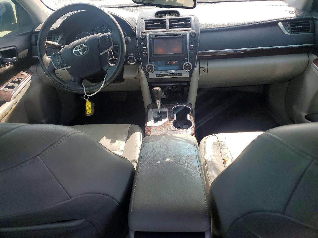 Toyota Camry Xle