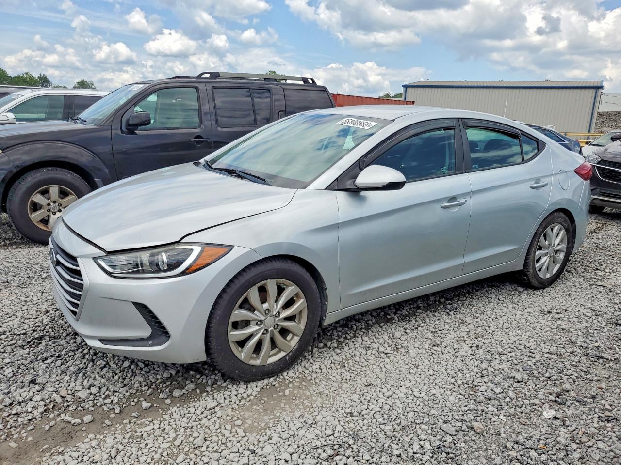 Salvage Hyundai ELANTRA Image