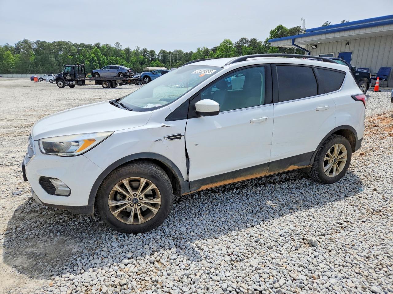 Salvage Ford Escape Image