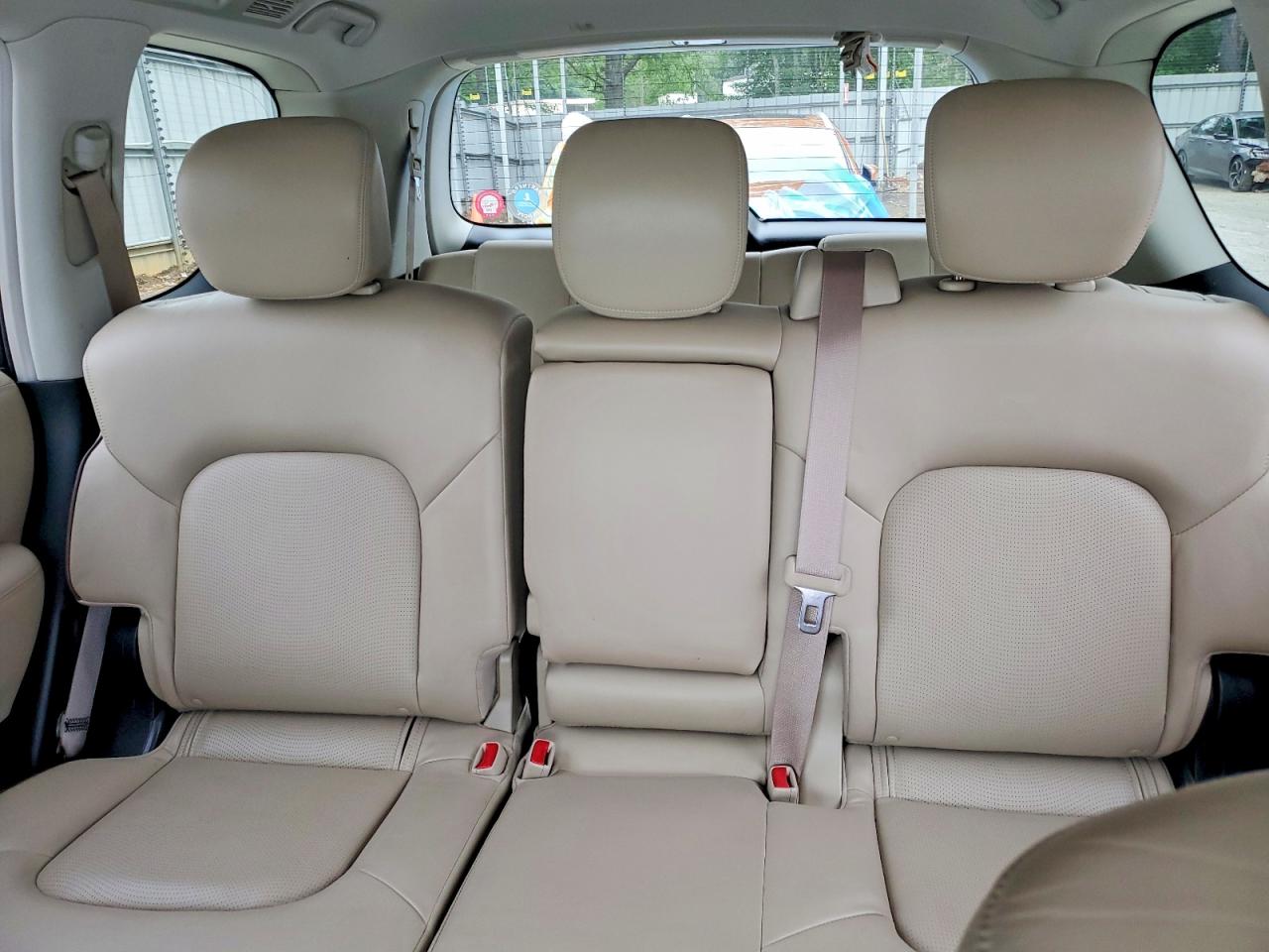 Nissan Armada Sl