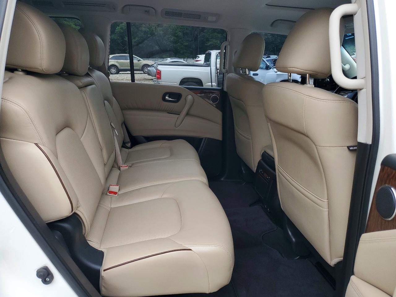 Nissan Armada Sl