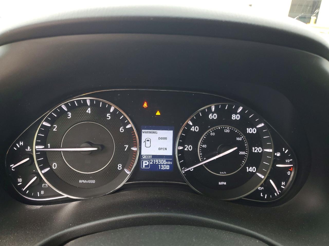 Nissan Armada Sl