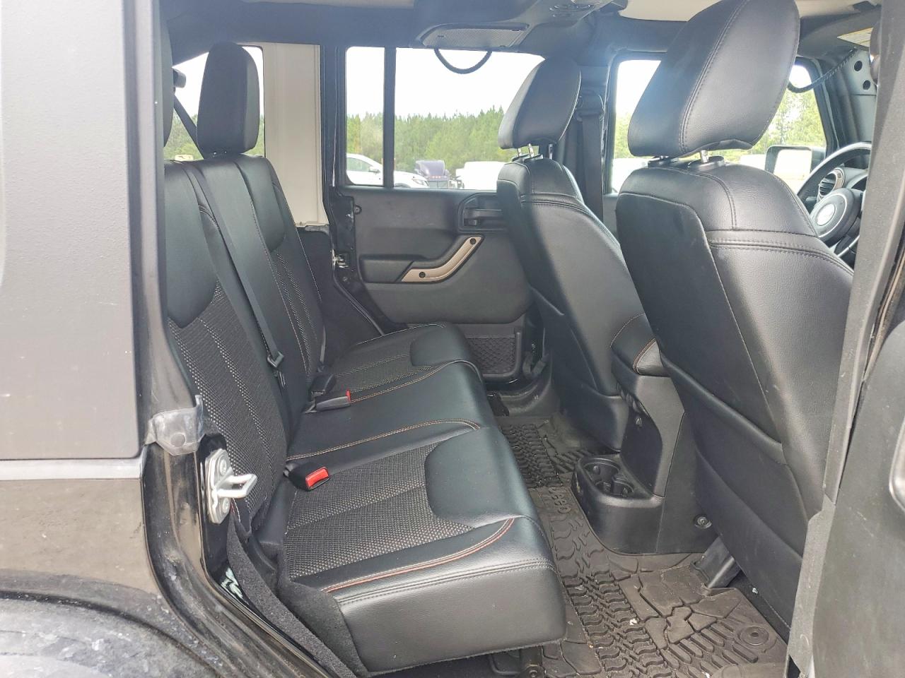 Jeep Wrangler Sahara
