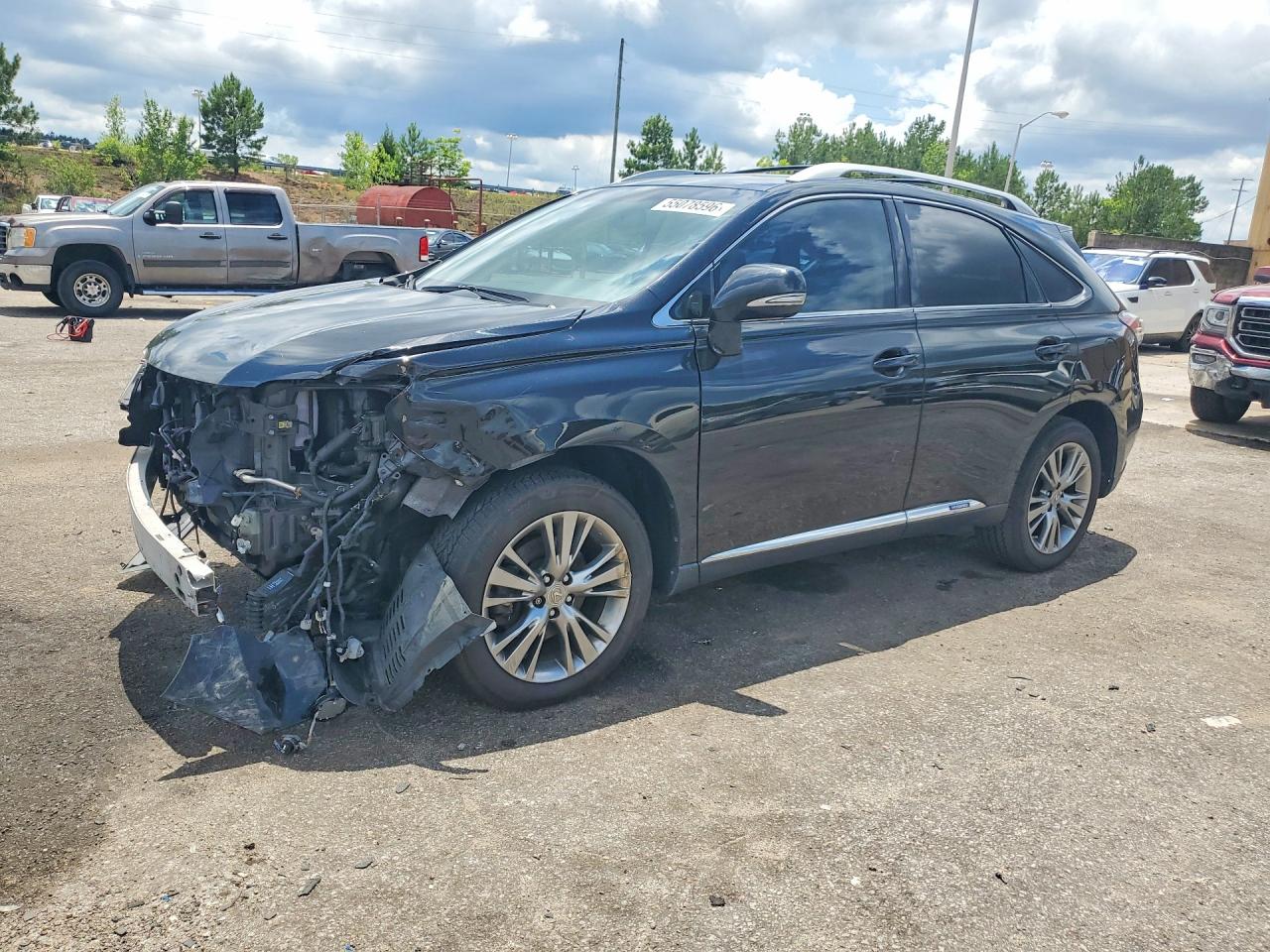 Salvage Lexus RX Image