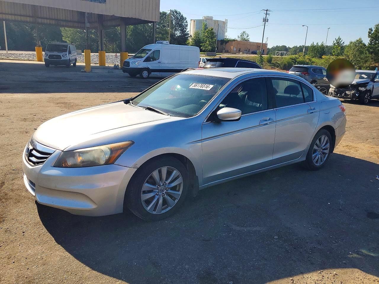 Salvage Honda Accord Image