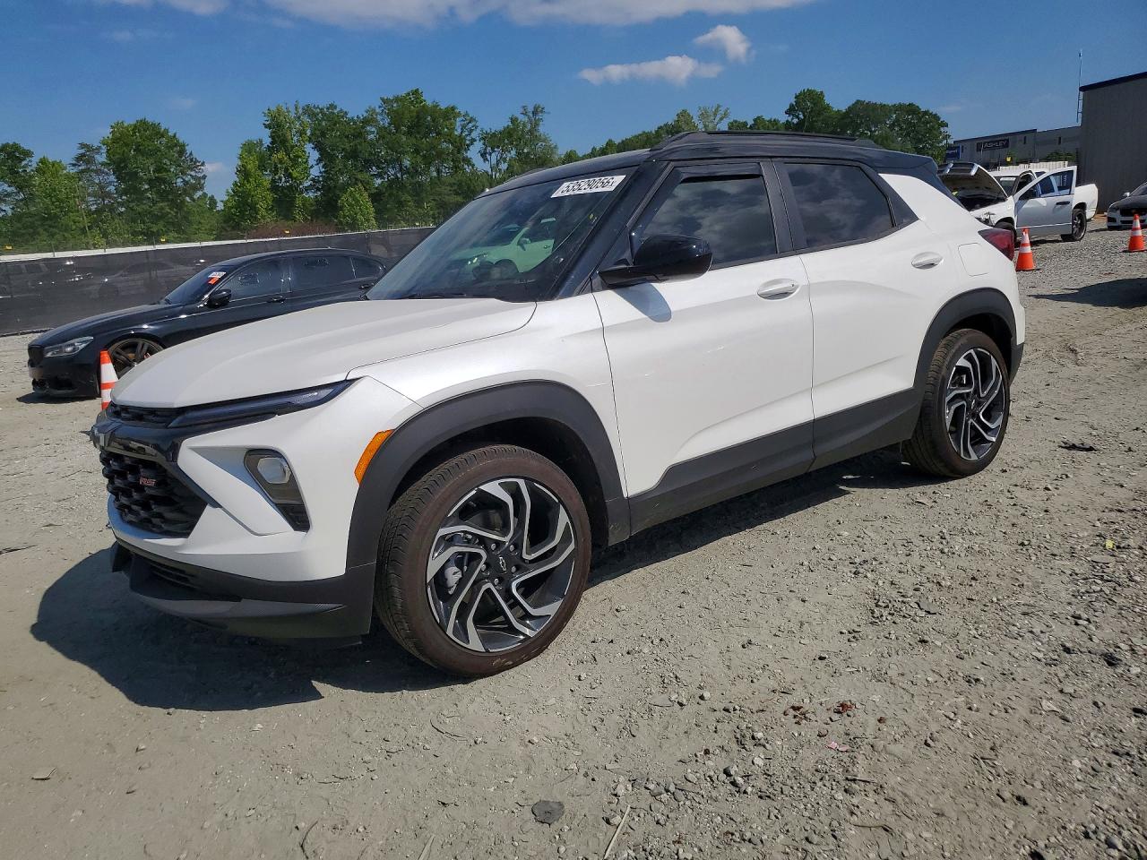 Salvage Chevrolet Trailblaze Image